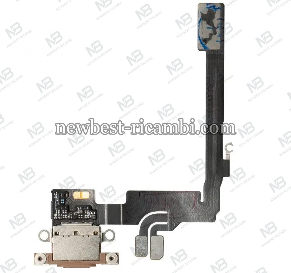 iPhone 16 Pro Flex Dock Charge Desert Titanium